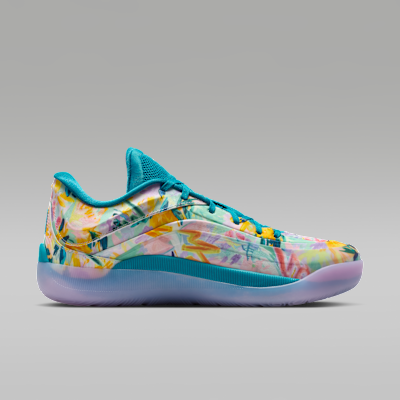 Zion 4 PF Basketball Shoes. Nike SG